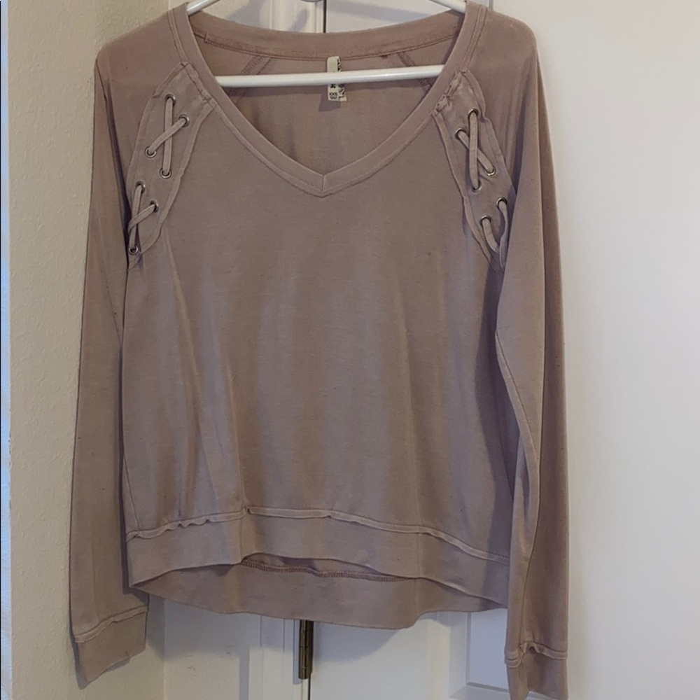 Sweater/ light